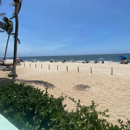 A pool and a beach… What else do you need? Check out my REVIEWS! GREEN!