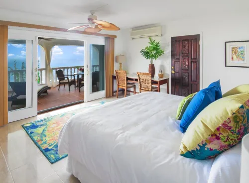 Luxury Villa! Resort Amenities, Stunning Views, Beach Access! Generator
