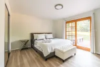 EV Charger Walk to Lake/ Minutes from Marymoor/Downtown/Seattle