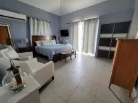 BACK TO BUSINESS Golf Cart,Swimming Pool, generator & Breathless Scenic Views! Candelero Abajo 호텔