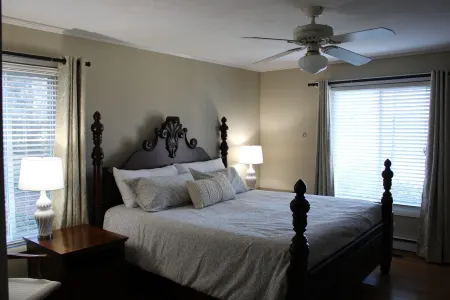 North Point Lakefront Retreat - Private Dock w/ boatslip