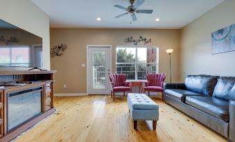 Walkable Downtown Apt w/ Game Room!