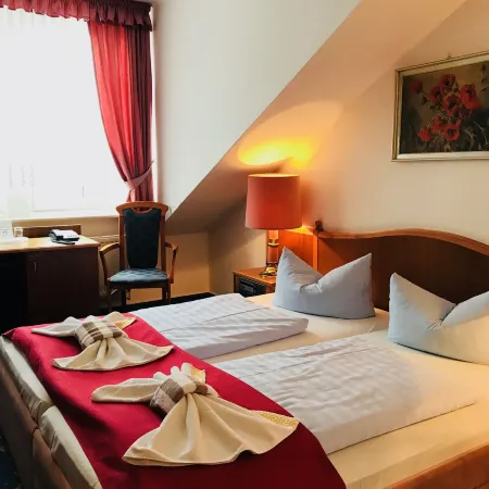 Hotel Zum Schwan Ξενοδοχεία στην πόλη Oder-Spree