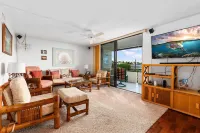 Big Island White Sands Village 323 Condo Hotels in Kahaluu Bay