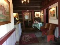 Spread Eagle Tavern and Inn Hotels in Hanoverton