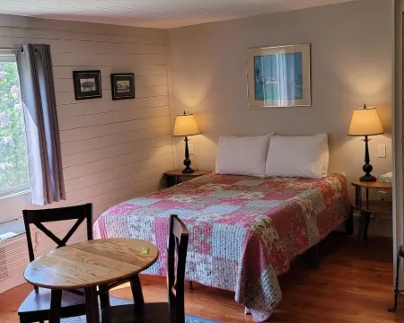 Hawks House Inn Hotels in Lincoln County