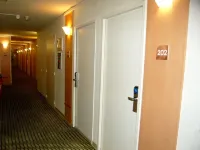 Sweet Home Hotel di Conjux