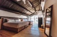 Loft Hotel Malecón Vallarta Hotell i Villa Las Flores