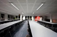 Hostel Inn Lodge - Parkplatz