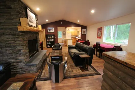 Talkeetna Wilderness Lodge & Cabin Rentals