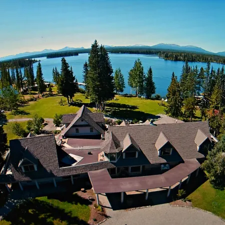 Retreat Wilderness Inn