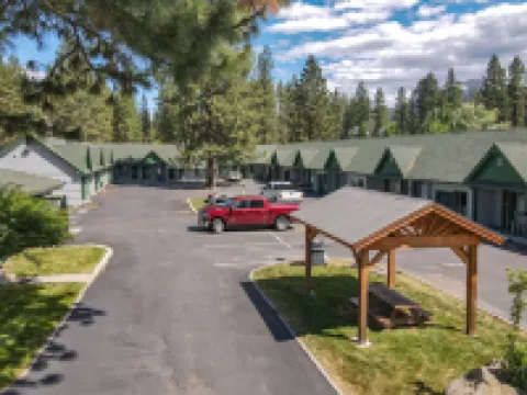 Green Gables Motel & Suites Hotels in Burney