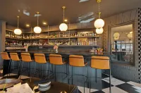 Greenbriar Inn - bar