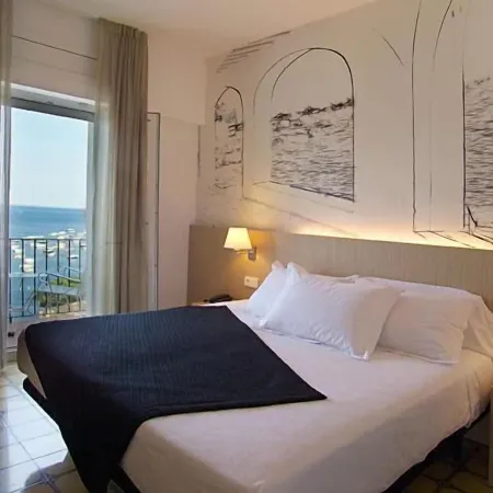 Hotel Mediterrani