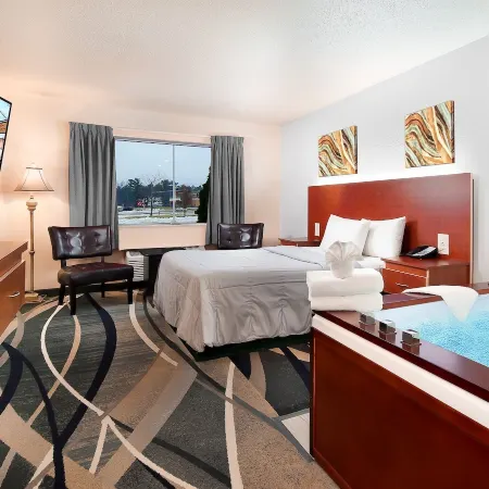 Grand Marquis Waterpark Hotel & Suites