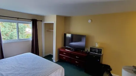 Comox Valley Inn & Suites Отели в г. Комокс-Страткона C