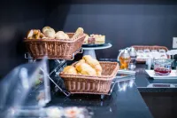 Hotel U7 - breakfast