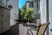 Manoir Sur le Cap Hotels near Quartier Petit Champlain