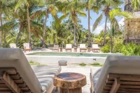 Cucu Hotel El Cuyo - Beach