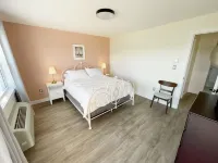 Gateway to Greenwich Suites Hotels in 