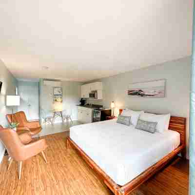 Oasis by the Bay Vacation Suites Rooms