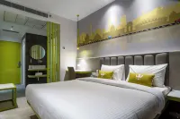 Hotel Le Roi Express @ Karol Bagh Hotel in zona Buddha Temple In Buddha Jayanti Park.