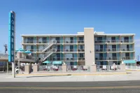 Aquarius Oceanfront Inn