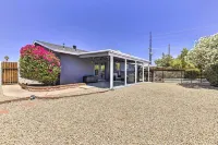 3 Mi to ASU! Snowbird Poolside Escape in Tempe - Holiday bungalows