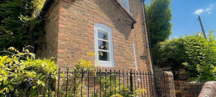 Carrow Cottage Hotels in Telford