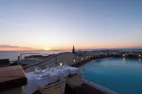 Grand Hotel Astoria - Pools