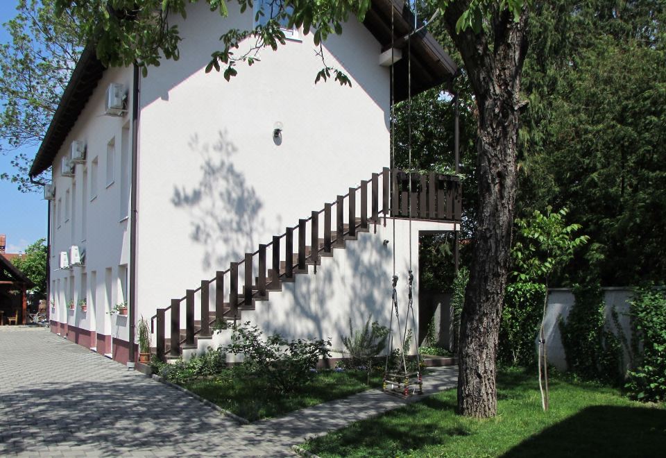 게스트하우스 스타리 야센