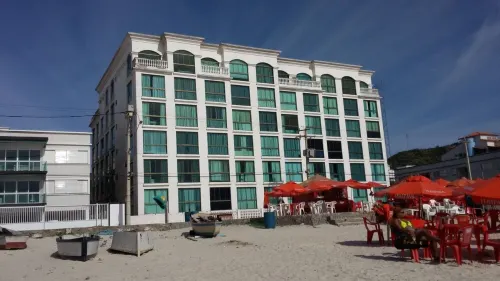 Loft - Seaside, with Pool, Wi-Fi and Garage - 公寓