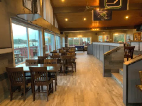 Island West Resort Hotels in Ucluelet