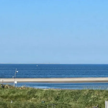 Apartment "Beachfront with Sea View and Sunny balcony"