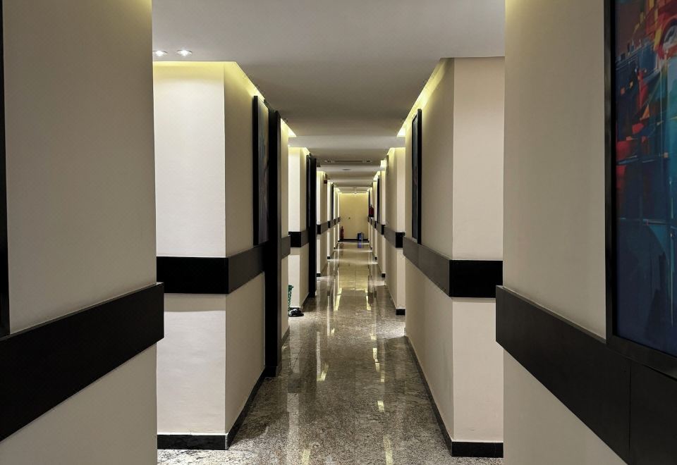 Blue Pearl Hotel and Apartments Over view