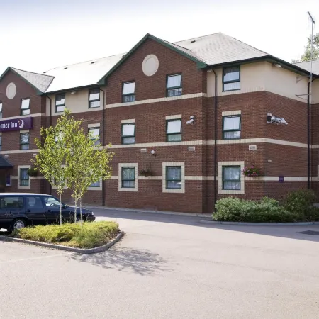 Premier Inn Watford North Отели рядом с достопримечательностью «Железнодорожный вокзал Уотфорда»