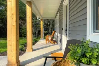 Chic Wisconsin Retreat w/ Deck, Grill & Fire Pit! - Wifi