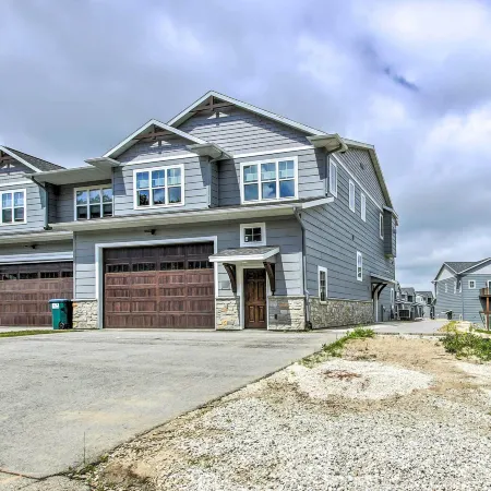 Chic Plymouth Townhome < 1 Mi to Road America