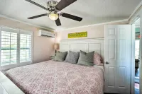 'Sea Turtle Suite' Condo w/ Clearwater Beach Views