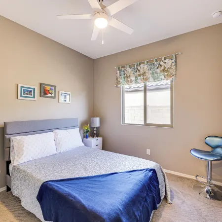Quiet Casa Grande House Next to Villago Park!