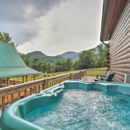 Maggie Valley Cabin w/ Private Hot Tub & Game Room