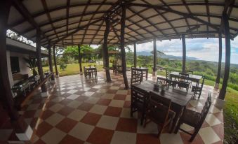 Tarcoles Birding Lodge