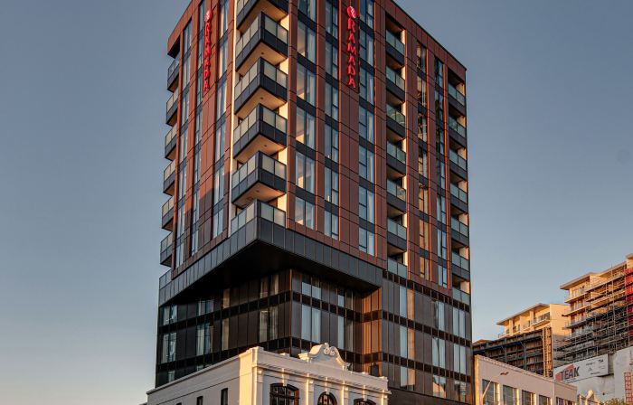 Ramada Suites by Wyndham, Victoria Street West