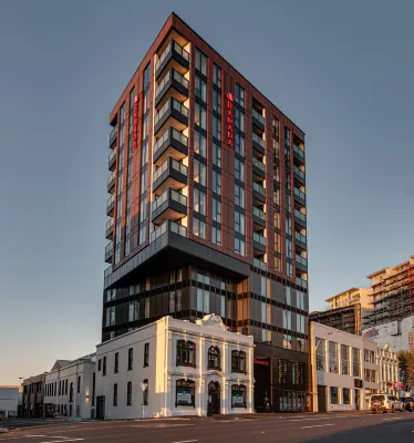 Ramada Suites by Wyndham, Victoria Street West - parking