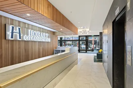 Hobart City Apartments Отели в г. Glebe