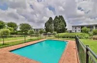 Apt 2 Bed in Stunning Golf Estate