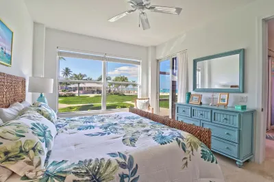 Welcome to "Treasure Pleasure" Bahama Beach Club 4 bedroom, Beachfront Condo Hotel a 