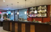 Grand Tembaga Hotel - bar