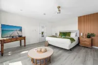 Private Pool 20Steps2Beach Arcade Ping Pong Sleeps18 Barrel Sauna