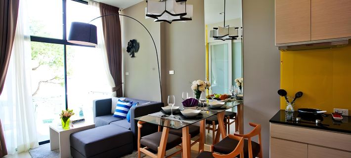 Beachfront accommodation in Sriracha with a private beach Hotels in Si Racha